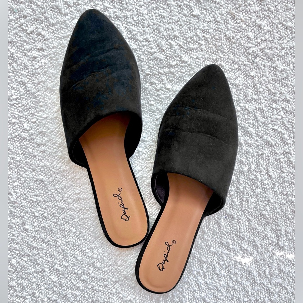 Qupid Black Pointed Toe Slip-On Mules